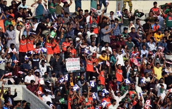 fans at stadium 29 04 2026