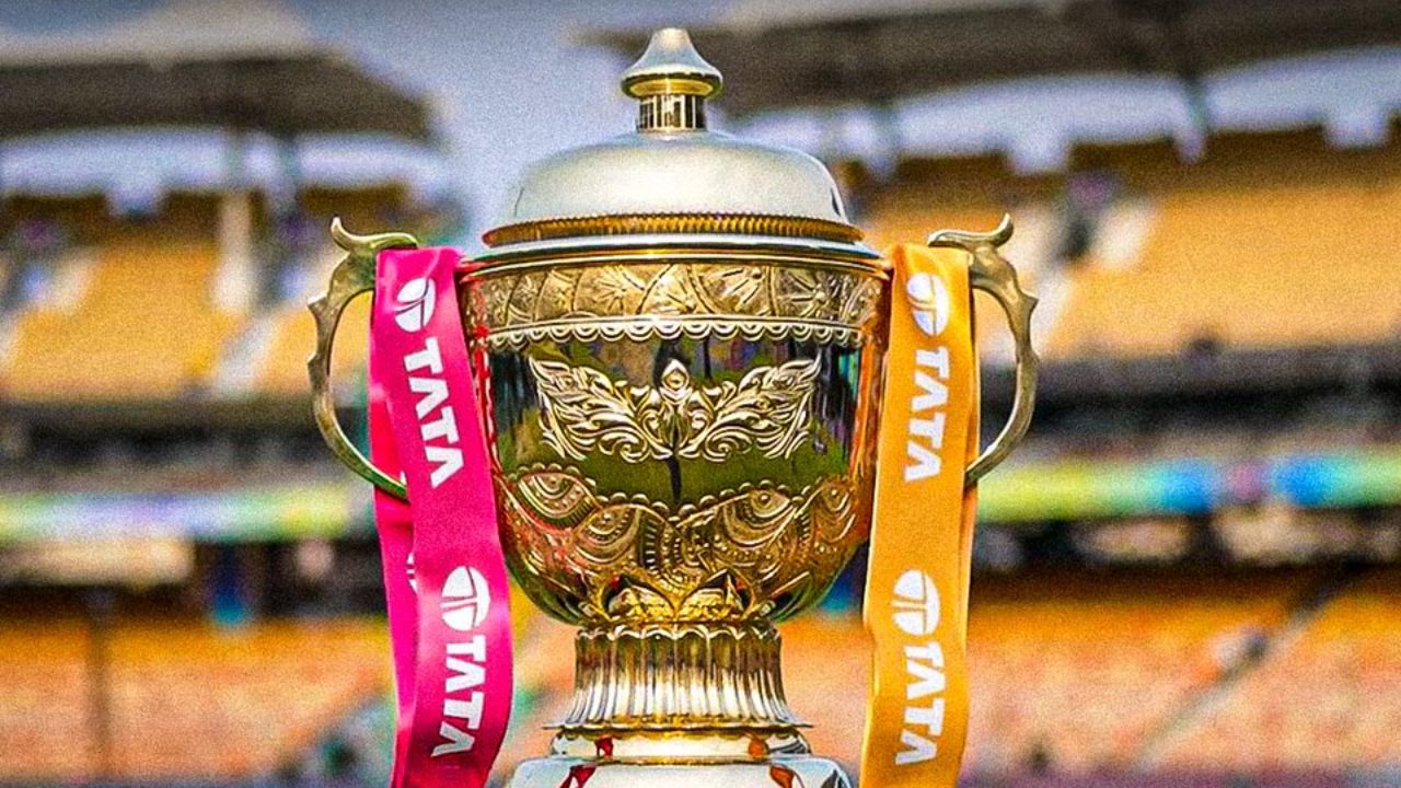 1778748638027 IPL trophy
